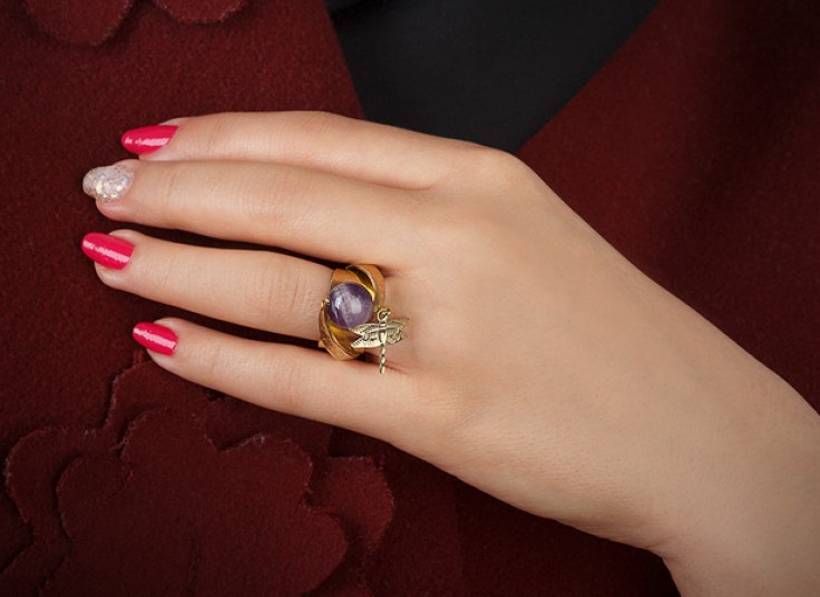 انگشتر ماه تولد