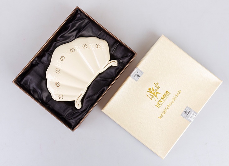 جا دستمالی سرامیکی Life Smile