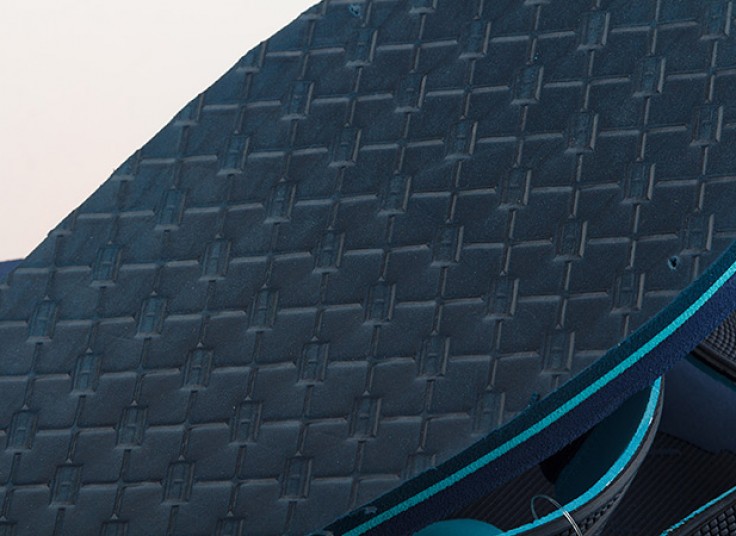 دمپایی ابری بند انگشتی