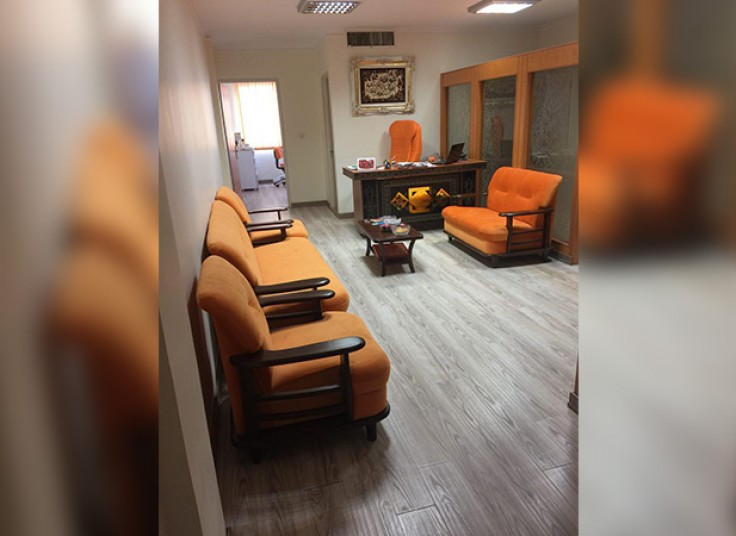 کاشت نگین دندان کلینیک لبخند سفید