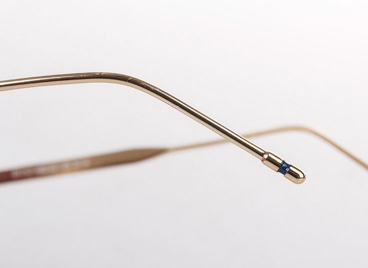 عینک آفتابی طرح TOMMY