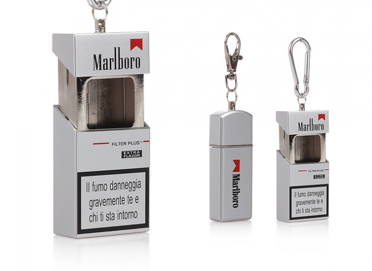 زیر سیگاری جیبی طرح Marlboro