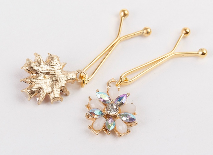 گیره روسری نگین دار