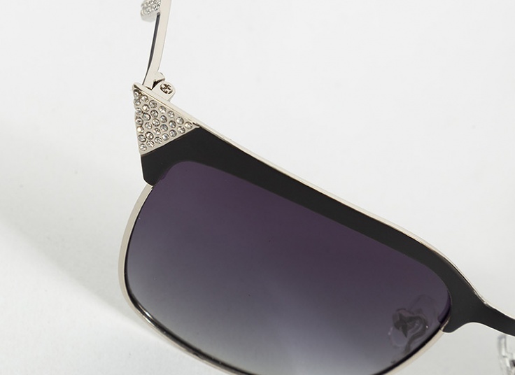 عینک آفتابی Manchini