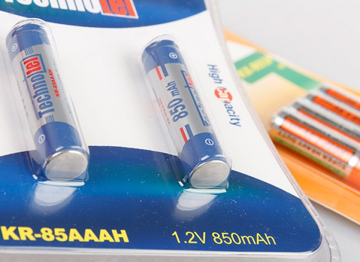 باتری نیم قلمی Technotel