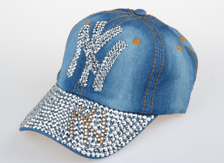 کلاه کپ نگین دار