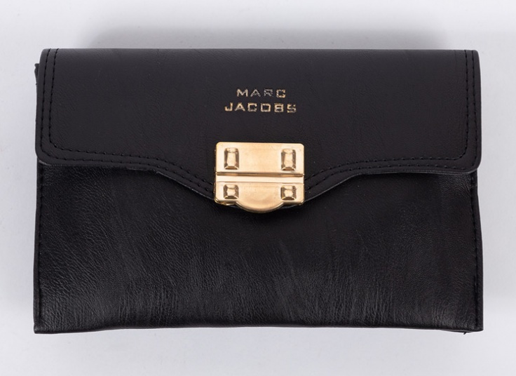 کیف پاسپورتی Marc Jacobs