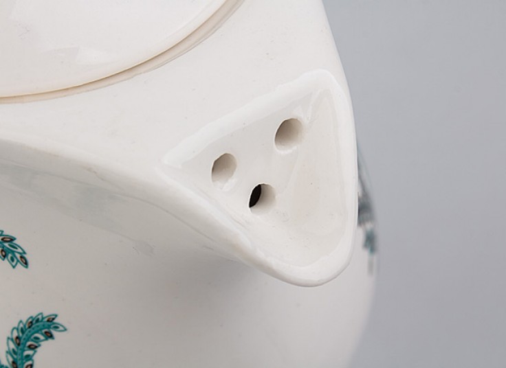 قوری وارمردار