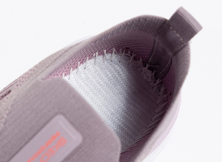 کتانی جورابی زنانه Skechers مدل 707