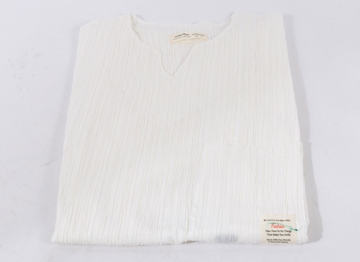 تیشرت مردانه یقه کوبایی جیب دار