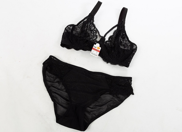 ست لباس زیر نورا