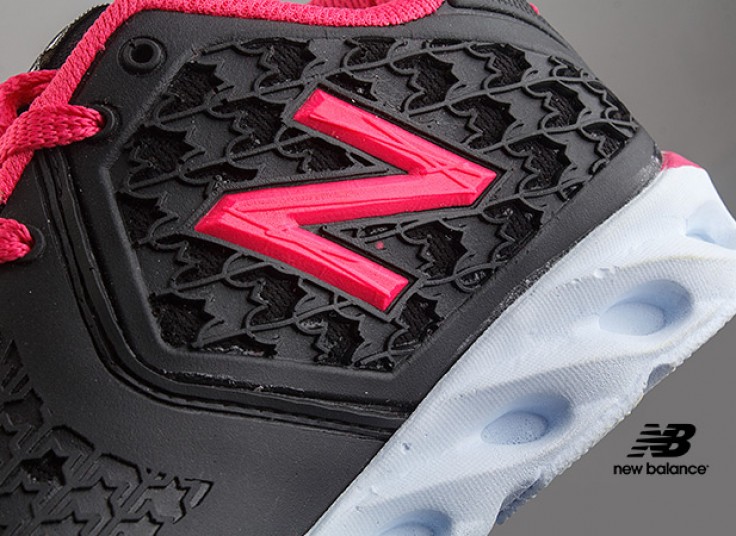 کفش ورزشی زنانه New Balance