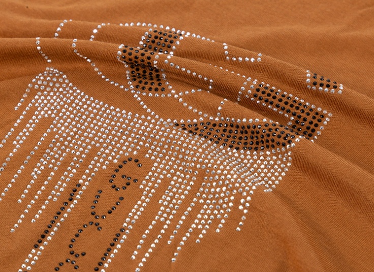 بلوز یقه گره ای طرح Gucci