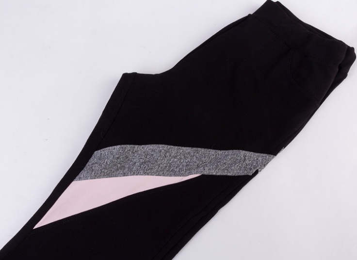 شلوار تیکه دوزی شده