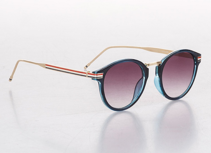 عینک آفتابی طرح TOMMY