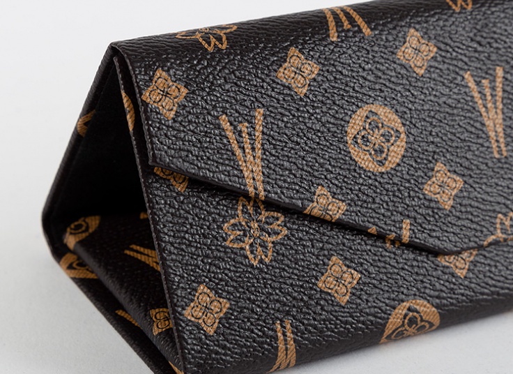 کیف عینک مثلثی مدل تاشو