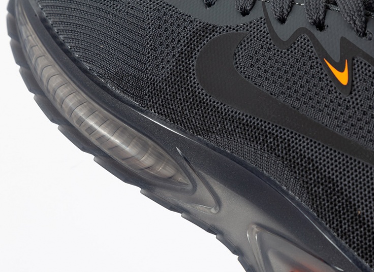 کتانی مردانه Nike مدل T88