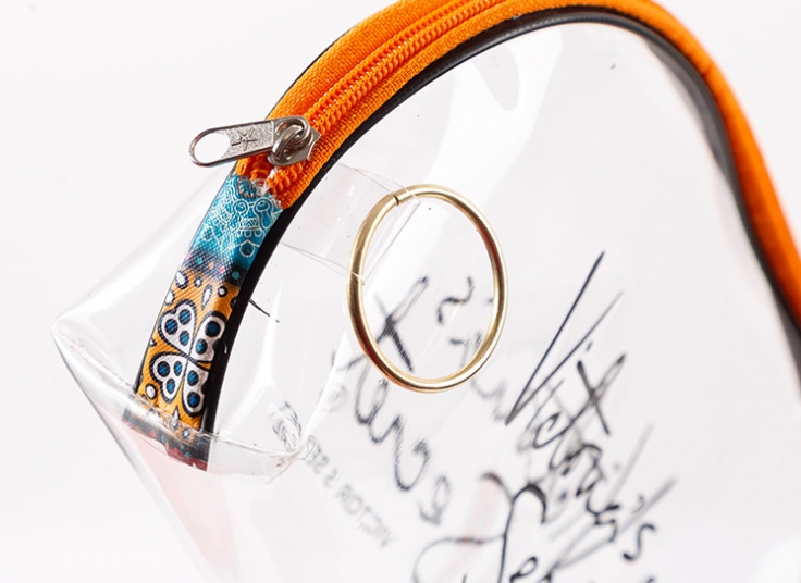 کیف آرایش طلقی