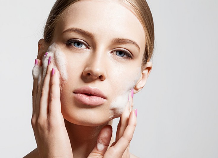 پکیج پاکسازی صورت سالن زیبایی آیسان