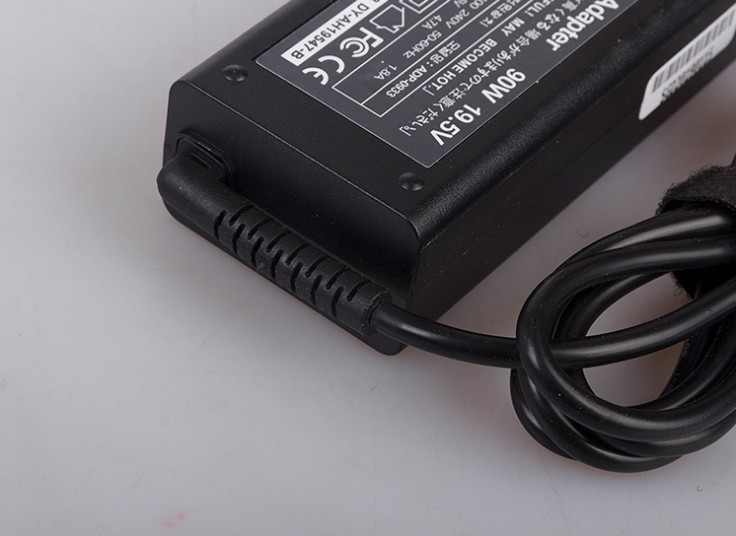 انواع شارژر لپ تاپ