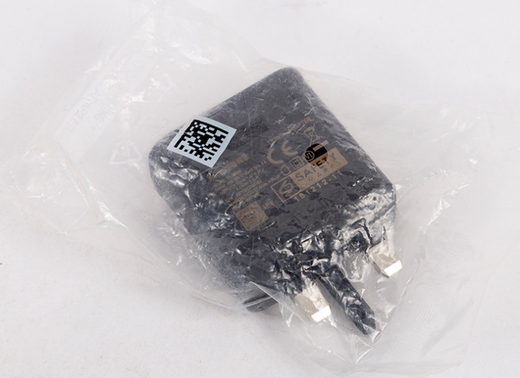 شارژر سامسونگ مدل EP-TA200