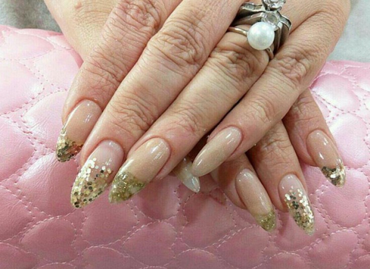 خدمات ناخن پرستو