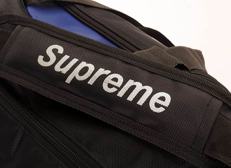 ساک ورزشی طرح Supreme