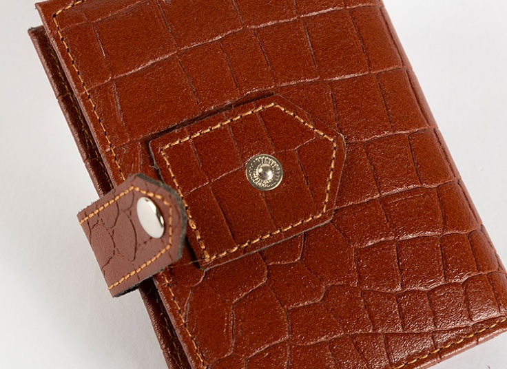 جاکارتی چرمی دکمه دار