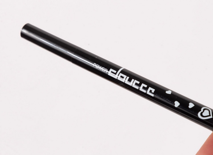 خط چشم ماژیکی رنگی Doucce