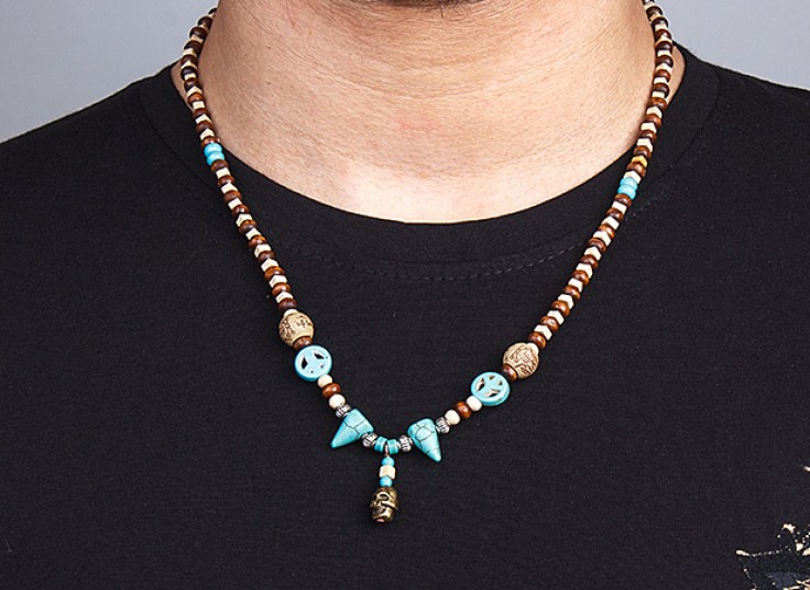 گردنبند چوبی 