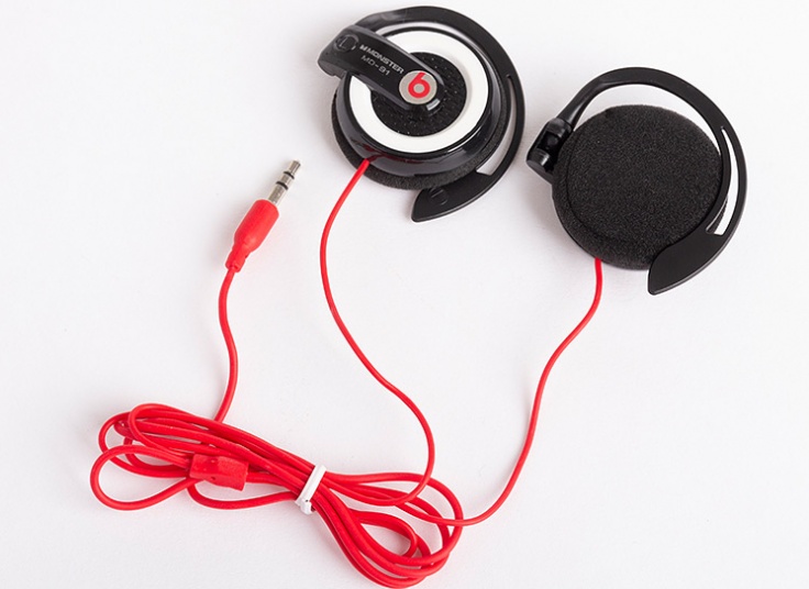 هدست طرح Beats