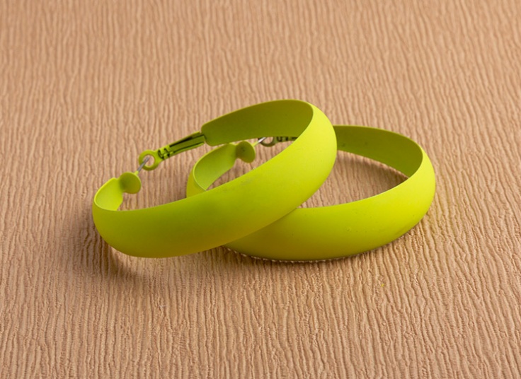 انواع گوشواره نئونی