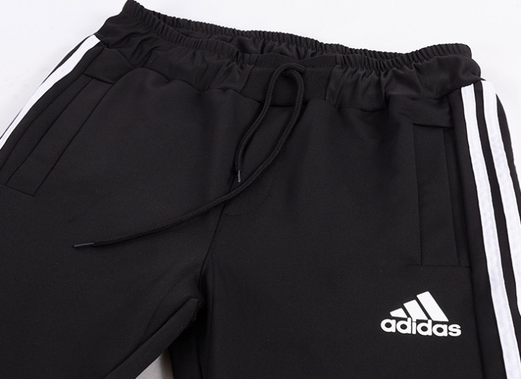 شلوار ورزشی طرح adidas