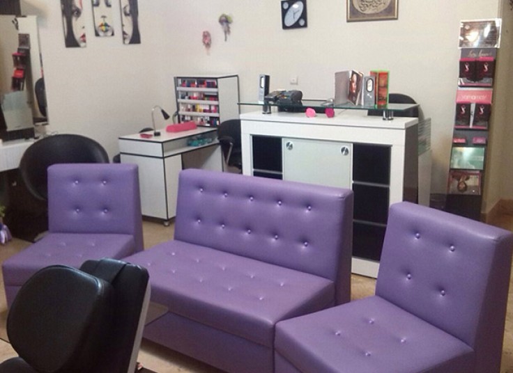 کاشت ناخن سالن سانی