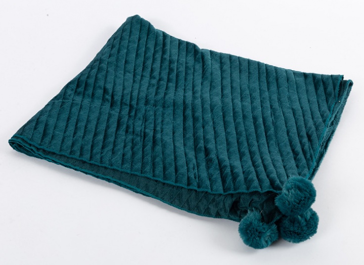 شال مخمل منگوله دار