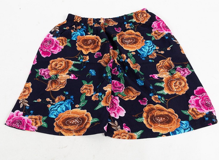 شورتک طرحدار زنانه