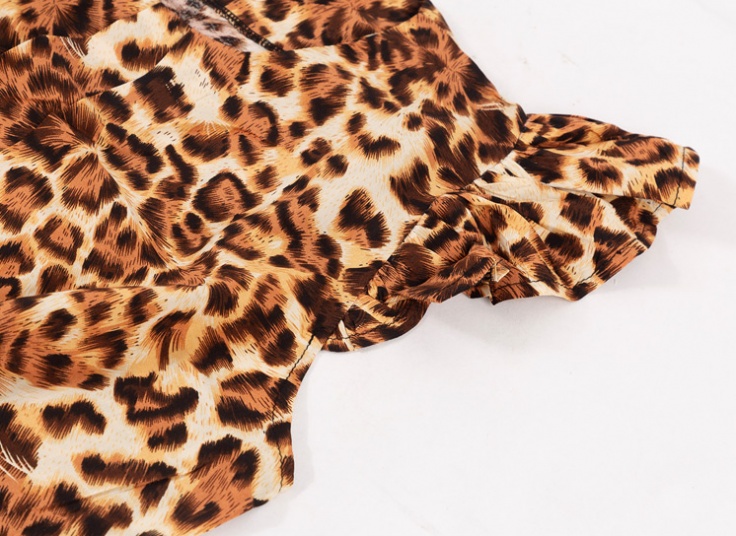 ساحلی زنانه چین دار