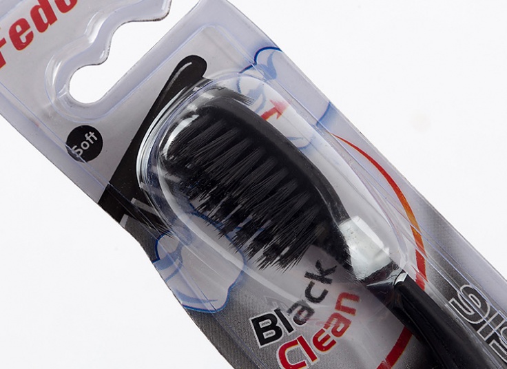 مسواک زغالی Fedora