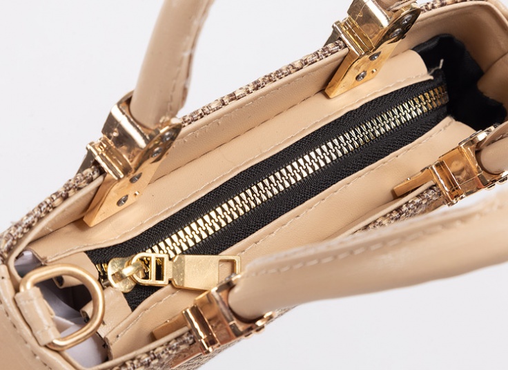 کیف کنفی زنانه طرح Victorias