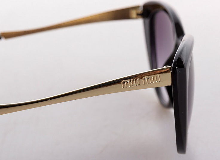 عینک آفتاب زنانه Miu Miu
