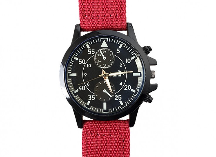 ساعت مچی اسپرت طرح puma