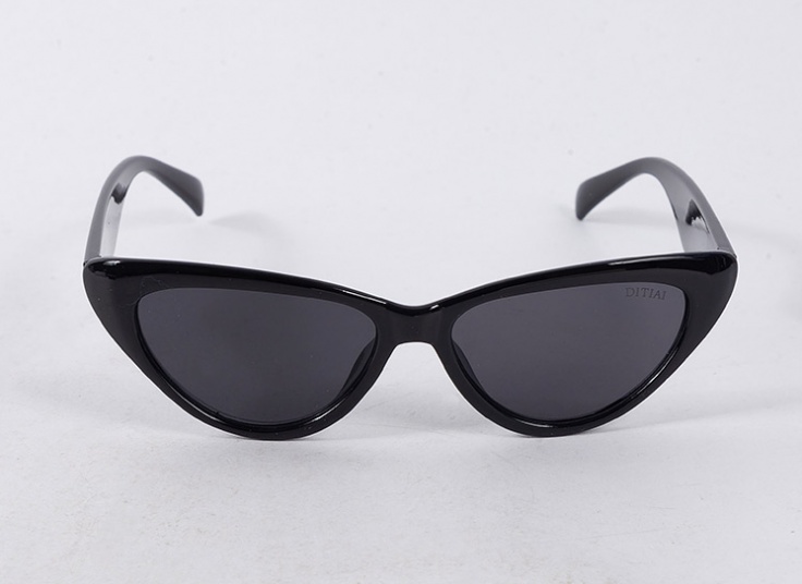 عینک آفتابی زنانه Ditiai مدل 3407