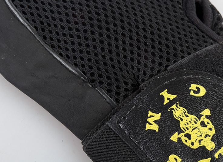 دستکش بدنسازی GOLDS GYM