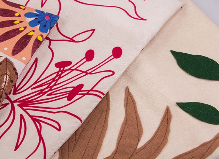 کاور کوسن طرح دار