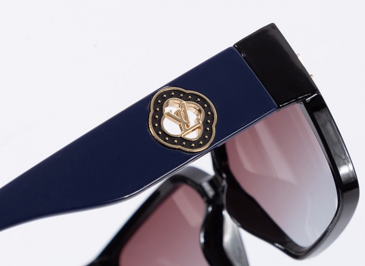 عینک آفتابی زنانه LV مدل 6071