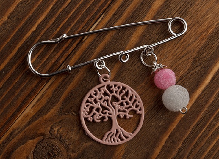 سنجاق سینه دست ساز