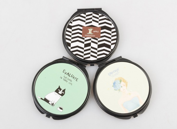 آینه جیبی happy melody