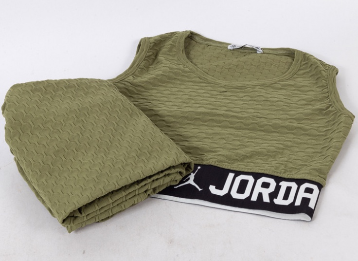 ست نیم تنه و شلوار اسپرت زنانه