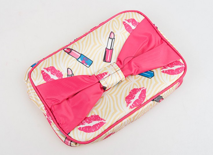 کیف لوازم آرایش مسافرتی