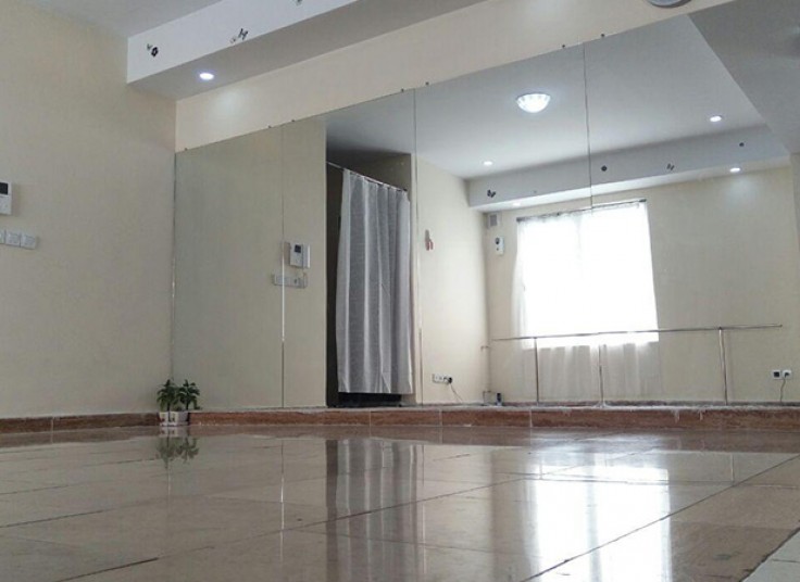 آموزش یوگا کودکان در آکادمی ماه سیما